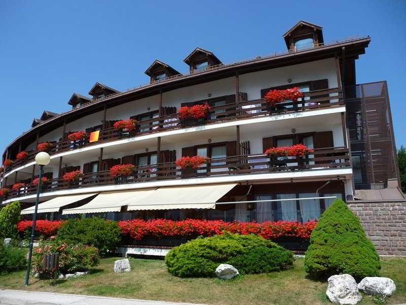 Veronza Residence Cavalese Esterno foto