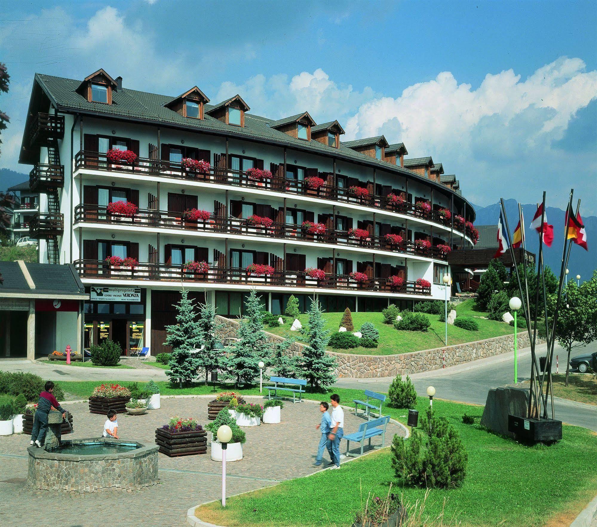 Veronza Residence Cavalese Esterno foto